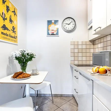 By The Sea アパート *