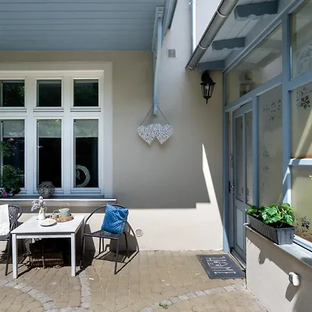 Apartment By The Sea